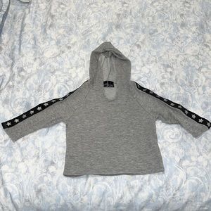Chic 2 Chic Hoodie size 3T